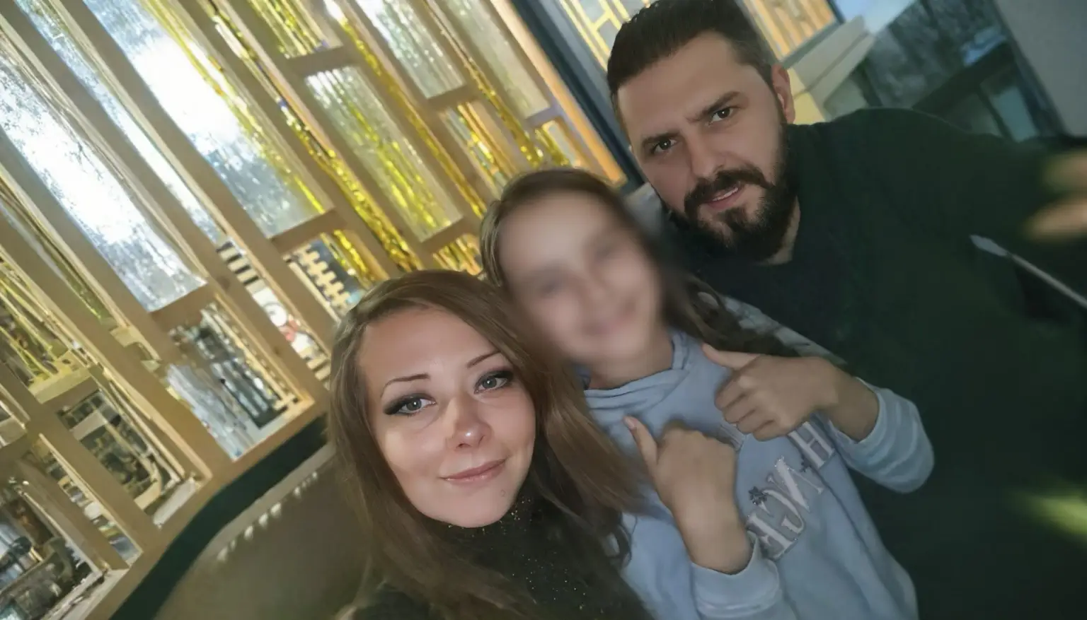 FOTO  Gruaja e Mirit hyn sonte në  BBVA  