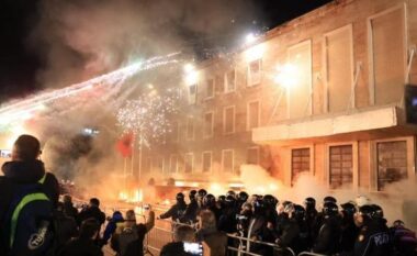 Protesta e opozitës pa fjalime/ 1500 efektivë policie të angazhuar, çfarë pritet të ndodh
