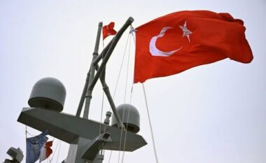 Turqia forcon mbrojtjen ajrore pas raketave të lëshuara nga Irani