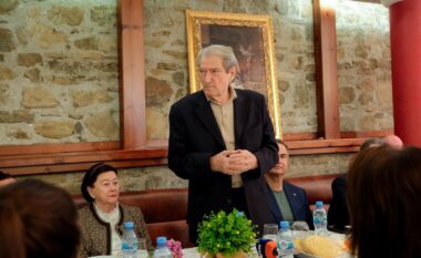 Berisha mes demokratëve në Elbasan: Kremtojmë Ditën e Verës në kushte të pazakonta. Rama me “Ballukun” i mbylli ëndrrën europiane shqiptarëve