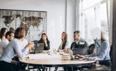 RAPORTI/ Banka Botërore: Shqipërisë i mungojnë standardet e unifikuara të rekrutimit në administratën publike