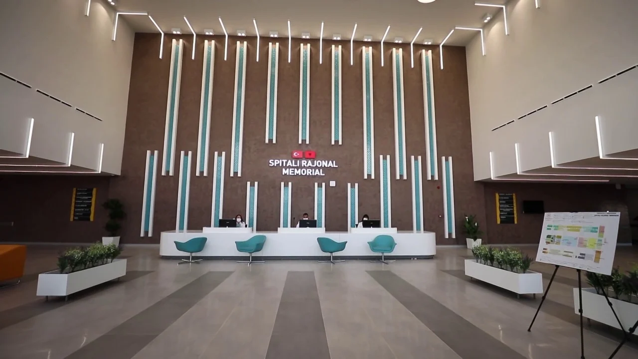 Fatura për turqit në spitalin e Fierit  Hapet tenderi për personelin që do të akomodohet në hotel  llogaritet 17 mijë euro personi