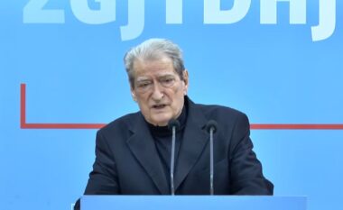 “Kryengritja më e fuqishme”, Berisha thirrje qytetarëve: Më 22 mars të mbushin rrugët dhe sheshet e Tiranës