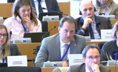 Konfirmohet heqja e të gjitha masave financiare ndaj Kosovës