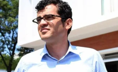 “Deputet, e di kujt i dhe dorën?”/ Braçe mesazh prekës për Namir Lapardhanë, kujton takimin vite më parë: Pushteti nuk e tjetërsoi kurrë