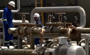 HORMUZI RIHAPET PJESËRISHT/ Irani lejon kalimin selektiv, SHBA paraqet plan me 15 pika