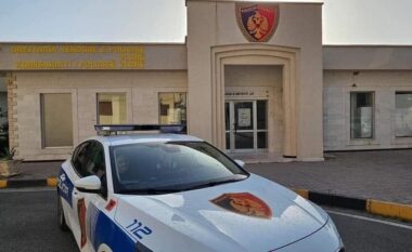 Parandalohet krimi në familje në Vlorë/ I moshuari kërcënon me thikë gruan dhe familjarët e tij