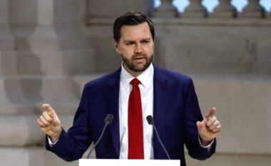 Zv.presidenti i SHBA-ve: Lufta do të zgjasë pak më gjatë, derisa ta neutralizojmë Iranin për shumë vite