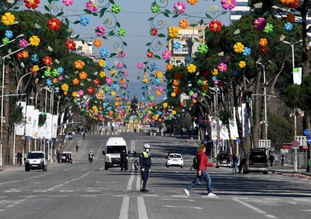 Dita e Verës/ Policia me plan masash, kufizime të përkohshme të qarkullimit në disa segmente në Elbasan, ja si do devijohet trafiku