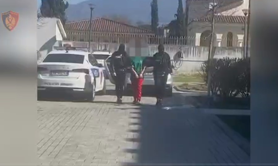 E dënuar me 10 vite burg në Gjermani, arrestohet në Tiranë 19-vjeçarja (EMRI)