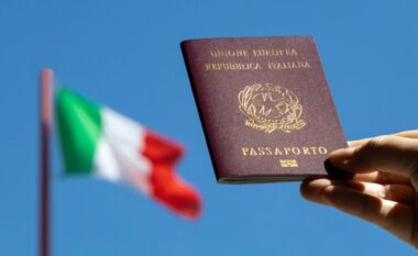Shqiptarët, komuniteti i dytë më i madh që jetojnë në Itali, 141 mijë kanë pasaportë italiane