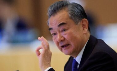 Kina i bën thirrje Izraelit dhe SHBA të ndalojnë menjëherë sulmet ndaj Iranit