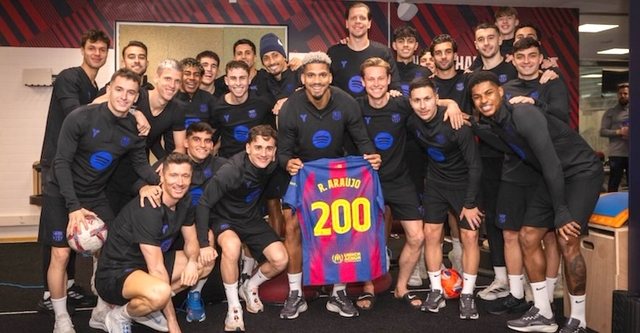 VIDEO/ Barça feston ndeshjen e 200-të të Araujos…