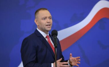 Priten protesta në stadium për tifozin VIP të ndeshjes, përballja Poloni-Shqipëri mund të jetë shumë më e ndezur se sa pritej