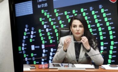 Kuvendi miraton shkarkimin e Belinda Ballukut, asnjë votë kundër