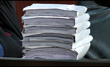 “Kam 35 vite nëpër gjyqe!”- Harta e re, “mali” i dosjeve dhe kolapsi i Gjykatës së Apelit, BIRN: Stoku shtohet! Kosto të mëdha për qytetarët që kërkojnë drejtësi