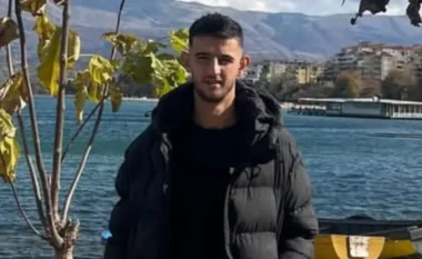 Humbi jetën në aksident në Itali, familjarët e 24-vjeçarit Flori Topalli kërkojnë ndihmë për kthimin e trupit në Shqipëri