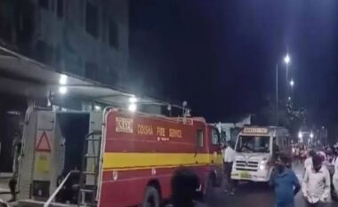 Tragjedi në Indi, 10 pacientë të vdekur dhe 11 mjekë të plagosur nga zjarri në urgjencën e spitalit shtetëror