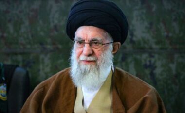 Emërohet udhëheqësi i ri suprem i Iranit, emri nuk zbulohet