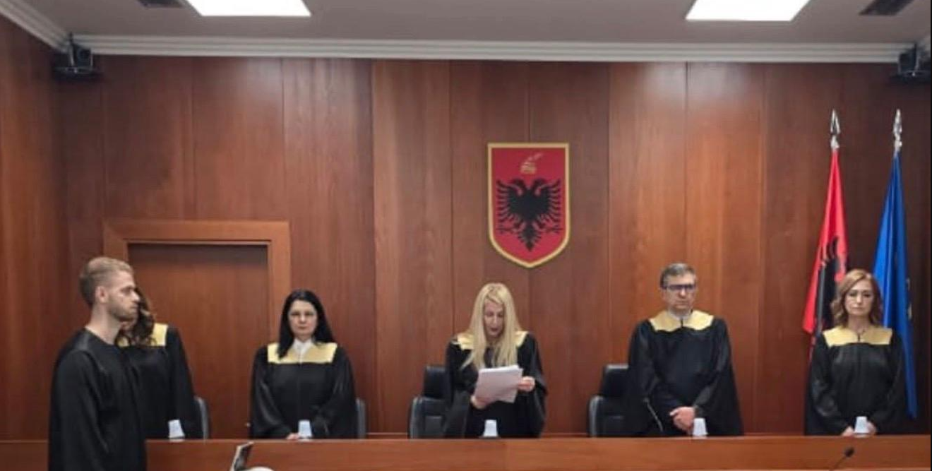 Një histori me dy reforma 