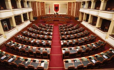 PS mbledh Kuvendin, PD e bojkoton duke e cilësuar të paligjshëm/ Çfarë pritet në seancën plenare