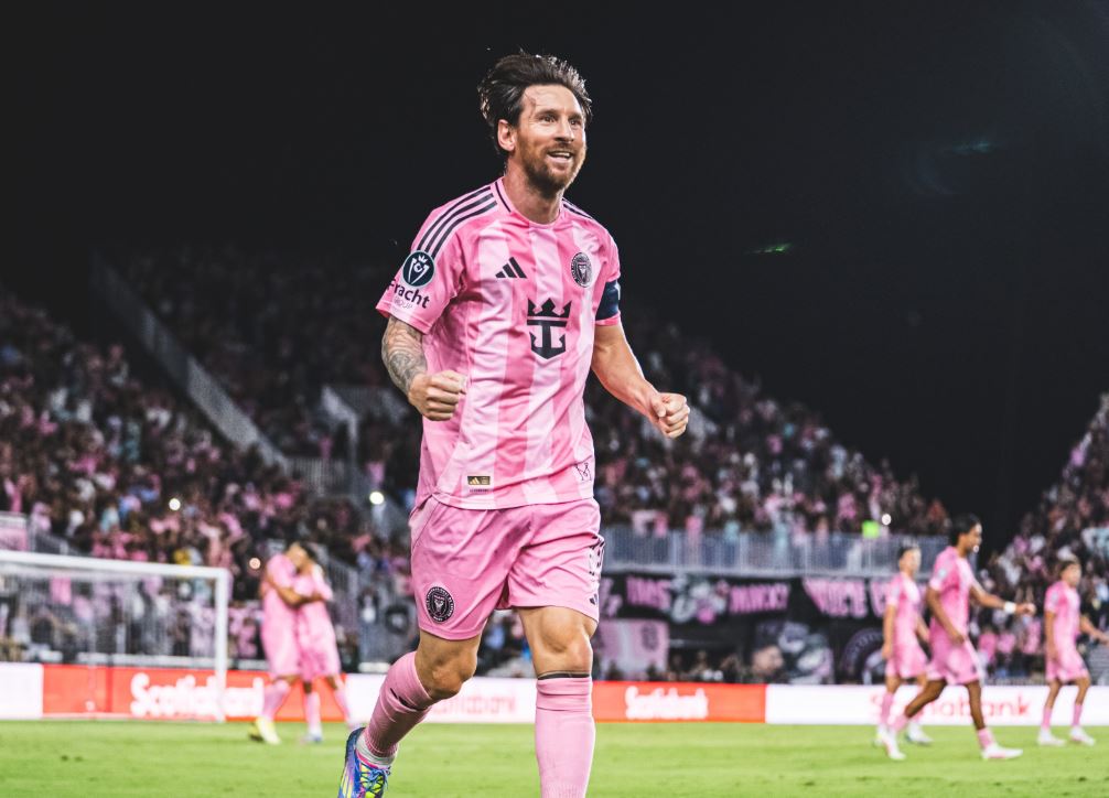 Kampioni i Botës shënon dy supergola  shihni si Lionel Mesi vazhdon dhe tund rrjetën për të 22 in vit radhazi  VIDEO 