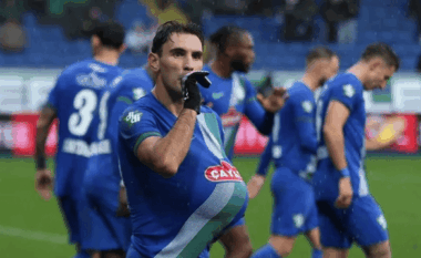 VIDEO/ Qazim Laçi nuk fal para portierit