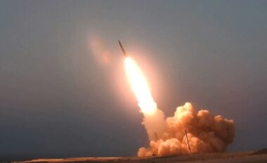Përshkallëzohet lufta në Lindjen e Mesme? Irani përdor për herë të parë raketa balistike “Sejil”