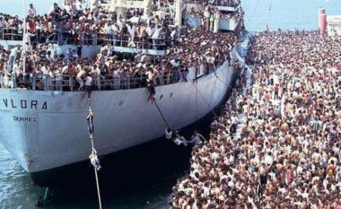 Tragjedia e Otrantos/ Shpërthen në lot ministrja Ismaili, familjarët e viktimave: Vendimi i gjykatës italiane ka qenë i padrejtë (VIDEO)