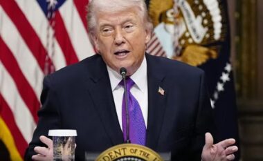 Donald Trump: Sanksionet ndaj naftës ruse do të rivendosen sapo të mbarojë kriza
