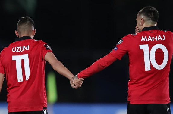 Alarm para Polonisë! Situatë e pazakontë te Kombëtarja, dëmtohet edhe qendërsulmuesi i tretë për Silvinjon