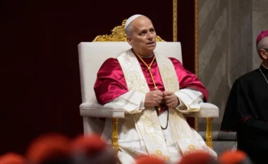 Lufta në Iran, Papa Leon XIV: Si prift nuk mund të jem në favor të luftës, kemi parë kaq shumë njerëz të pafajshëm që janë vrarë