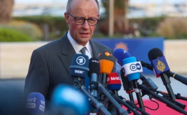 Udhëheqësit evropianë përjashtojnë mundësinë e anëtarësimit të shpejtë të Ukrainës në BE