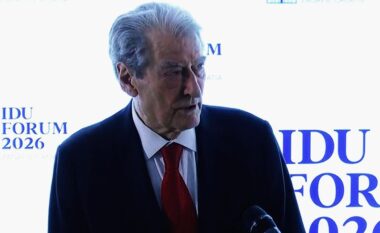 Berisha në Zagreb për forumin e IDU: Do paraqesim para partnerëve ndërkombëtarë shqetësimet për ‘autokracinë elektorale’ dhe pengesat në rrugën drejt BE-së