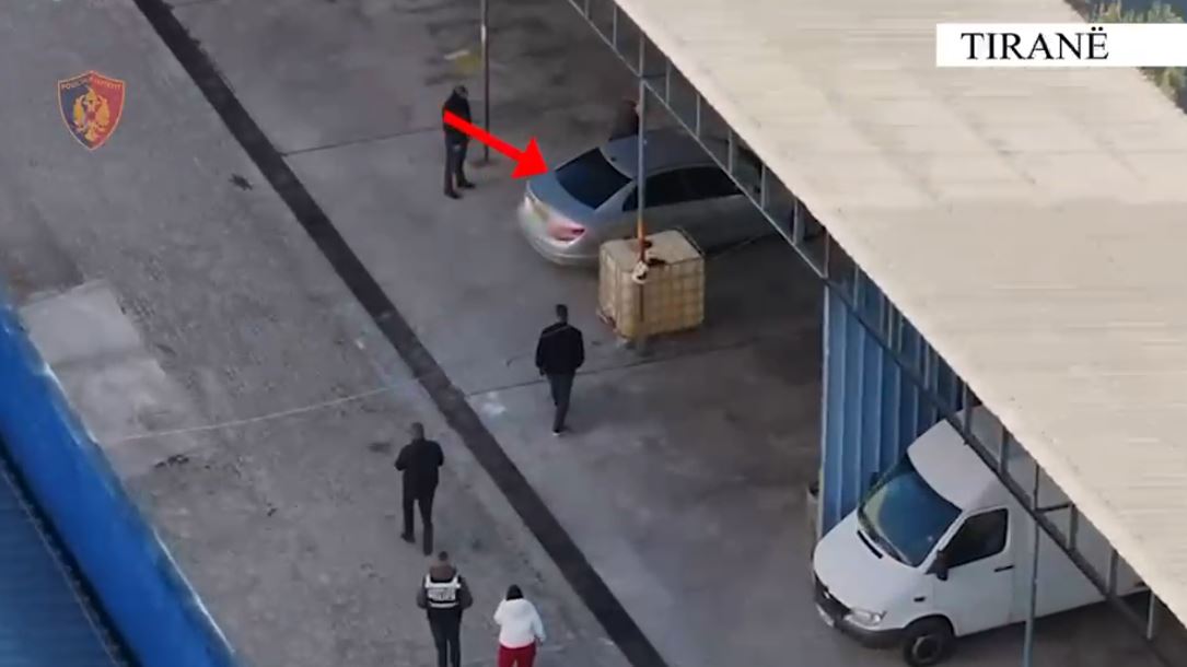 Morën peng një 32 vjeçar dhe më pas e dhunuan  identifikohen 3 autorët  arrestohen dy prej tyre EMRAT 