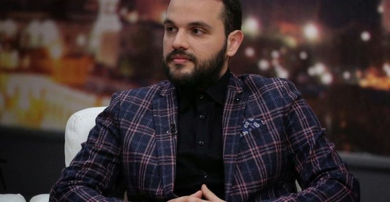 FOTOT  Arbër Çepani dhe Lei Kraja bashkë në premierën e filmit të Luana Vjollcës  miq apo diçka më shumë  