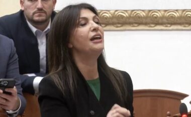 Shumë vite më pas, Jozefina Topalli nuk tërhiqet nga thënia, i kthehet Ballës me shprehjen e saj ikonike: Do të nxjerr për zhelesh përjashta!