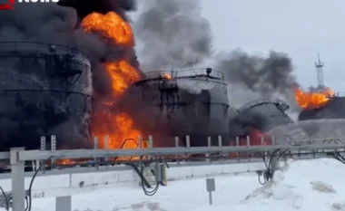 Ukraina godet me drona rafineritë ruse të naftës