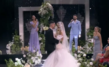 “Ju shpall zyrtarisht burrë e grua”/ Mateo dhe Brikena shkëmbejnë unazat, banorja: Dua të jem përgjithmonë me ty