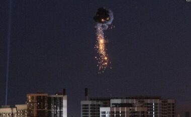 Iran thyen armëpushimin, sumon me raketa Kuvajtin