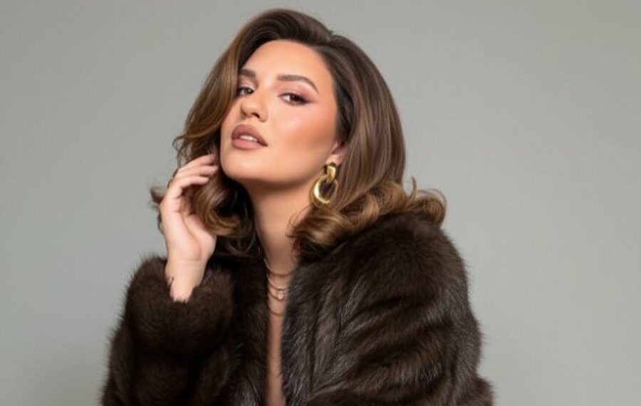  Çunat ishin në gjumë   Sara Karaj rrëfen momentin e vështirë të jetës  Kam tentuar t i bëjë keq vetes