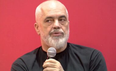 Anëtarësimi në BE, Rama nga Durrësi: Duhet të bëjmë çmos të mos mbyllet dera pa hyrë ne brenda