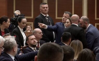 Byroja e Kuvendit lë në fuqi përjashtimet për Flamur Nokën dhe Elda Hotin