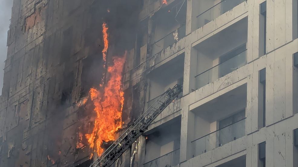 Një pjesë e kompleksit te  5 maj  u shkrumbua ditën e sotme  inxhinieri nxjerr dokumentin  Ngjarja u paralajmërua por s na dëgjoi njeri