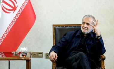 Presidenti iranian shpreh shqetësim për skadimin e armëpushimit: Çdo rrugë diplomatike duhet të përdoret për të ulur tensionet