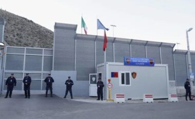 Delegacion i “Fratelli d’Italia” inspekton qendrën e emigrantëve në Gjadër: Projekt që funksionon dhe që përfaqëson një model për të gjithë Europën