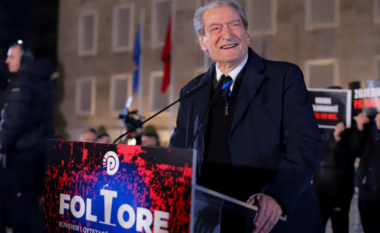 “Beteja jonë, lirimi urgjent i tyre”/ Berisha: Protestuesit po torturohen në burg