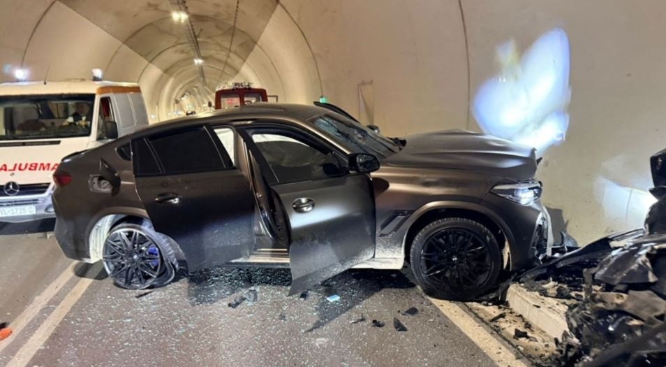 aksident-brenda-tunelit-te-llogarase-makinat-behen-copash