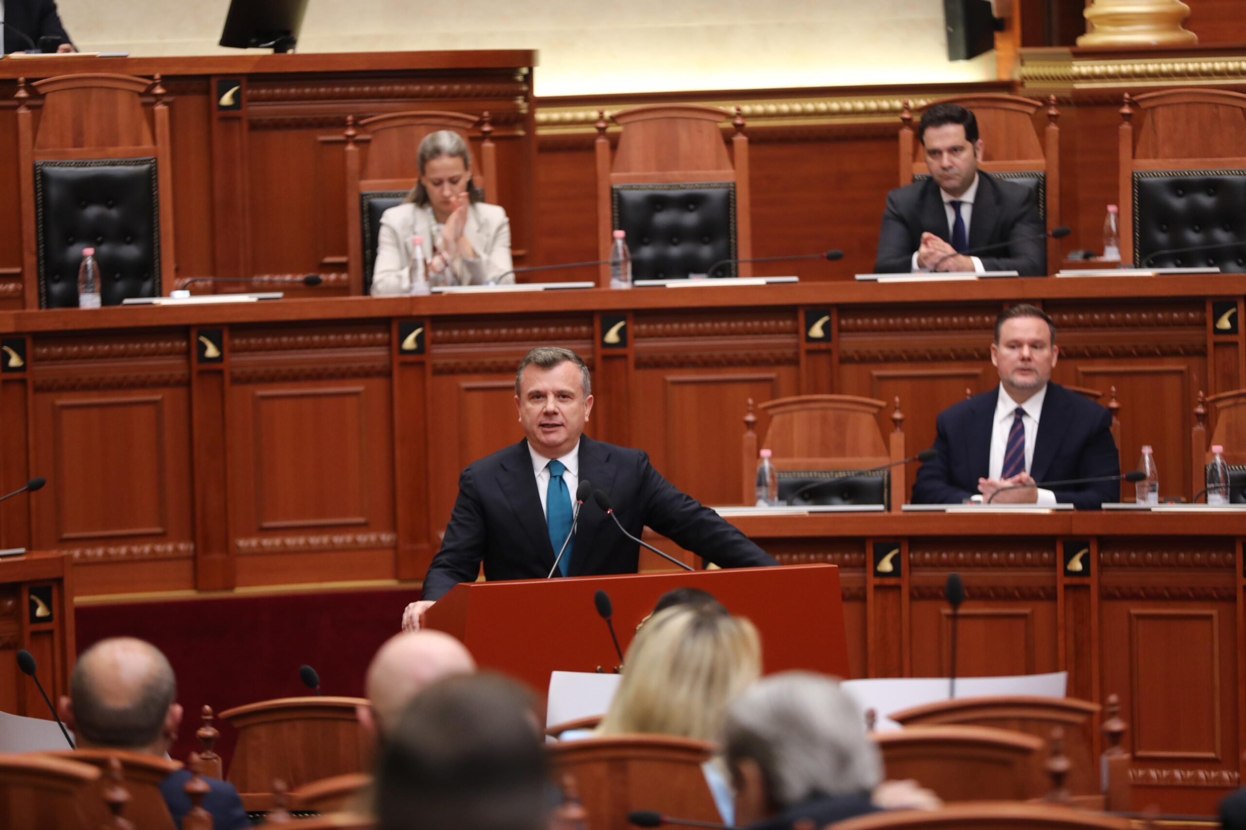  Mjaft me dy standarde mes Tiranës dhe Brukselit   Balla opozitës  Sulmet ndaj partnerëve ndërkombëtarë  të papranueshme