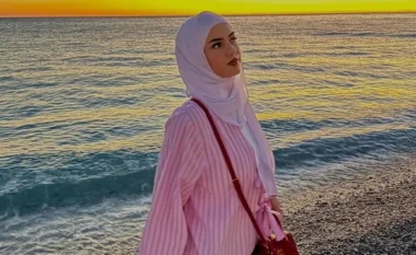 Influenceres i publikojnë në rrjet foto gjysmë n*do/ Bën veprimin e papritur